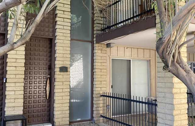 Photo of 6925 E 4TH Street