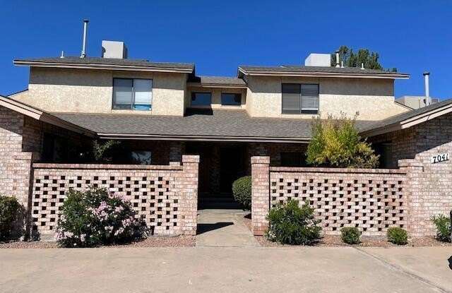 7041 Orizaba Avenue unit: C