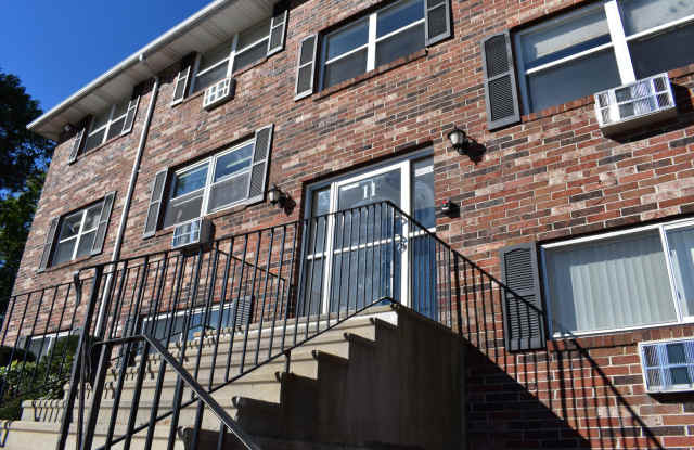 Photo of Hillcrest Gardens