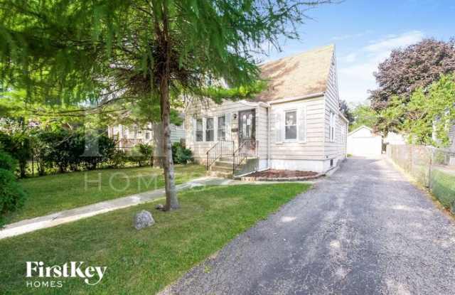 216 South Elmwood Avenue