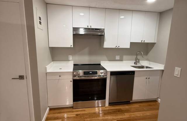 Good Deal in JP! 1-Bed with Heat/HW Incl