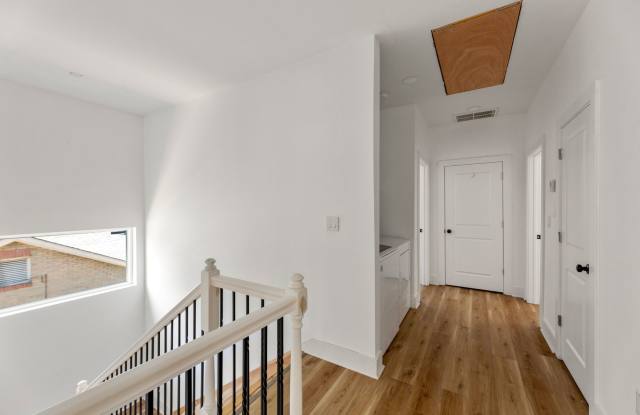 Photo of Room in 4 Bedroom Home at St. Paul St