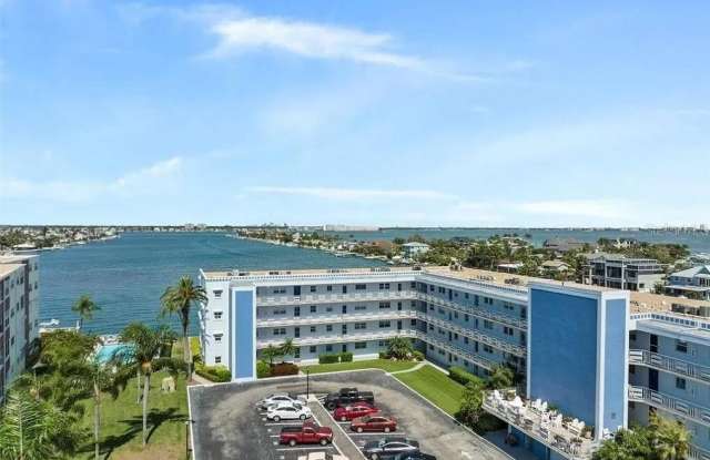 Photo of 5555 GULF BOULEVARD