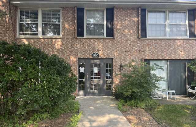 820 Old Settlers Trail, unit 4 - 1