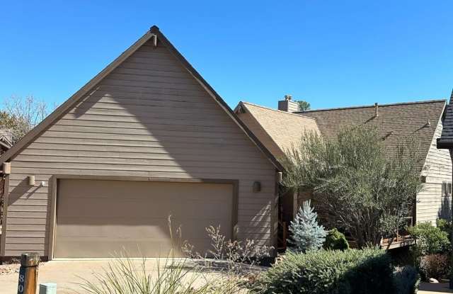 805 N GRAPEVINE Circle