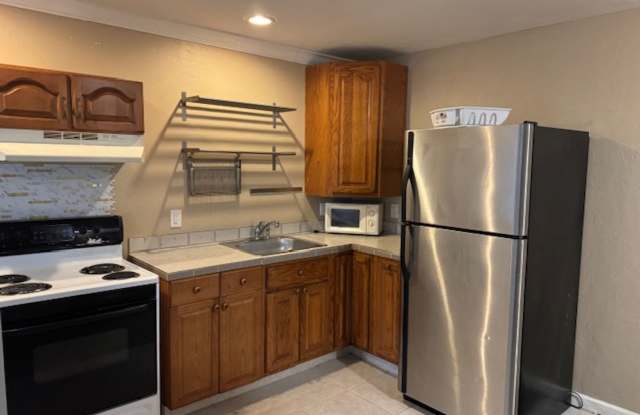 Photo of Oak Hills (15425)