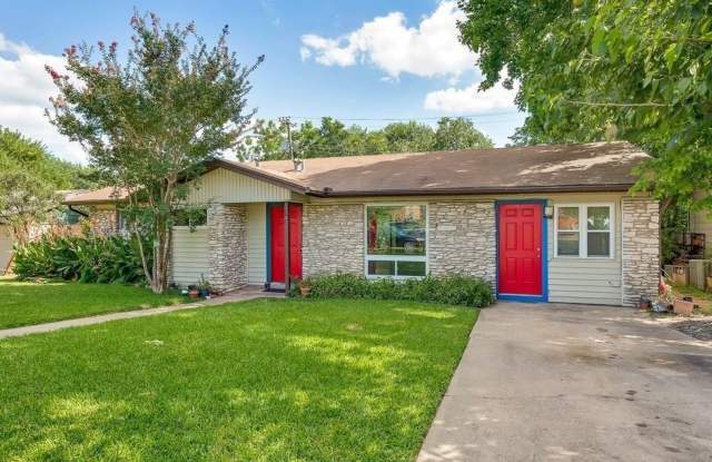 1703 Rockbridge Ter- spacious 3 bed ion a large lot, great central location.