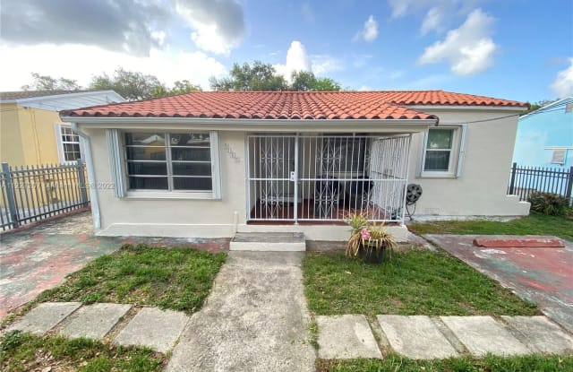 2465 NW 31st St - 2465 Northwest 31st Street, Miami, FL 33142