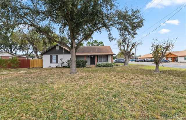 700 E Sam Houston Boulevard