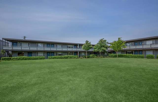 Photo of Midtown 15