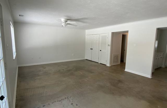 Photo of 1908 Dave Ward Drive