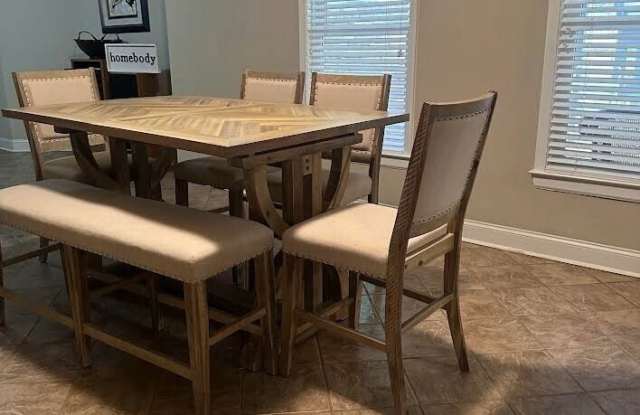 3122 Northchester Place