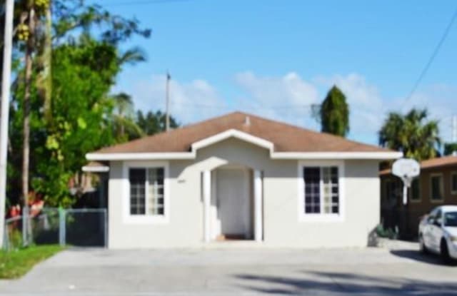 2911 Northwest 135th Street - 2911 Northwest 135th Street, Opa-locka, FL 33054