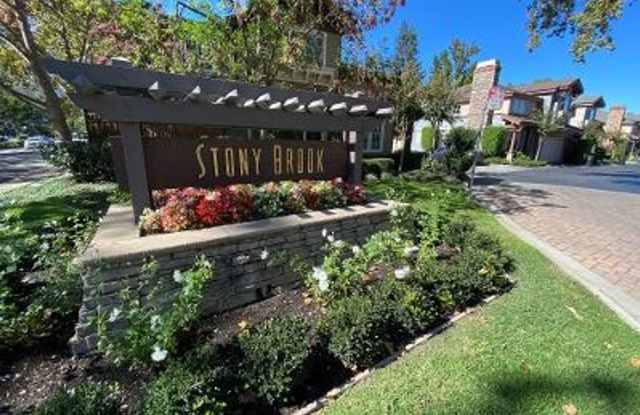 Photo of 3 Bed 3.5 Bath + Loft, In Downtown Danville (Stony Brook)