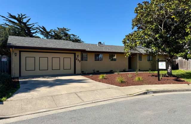 Lovely home in Marina available March 16, 2026!