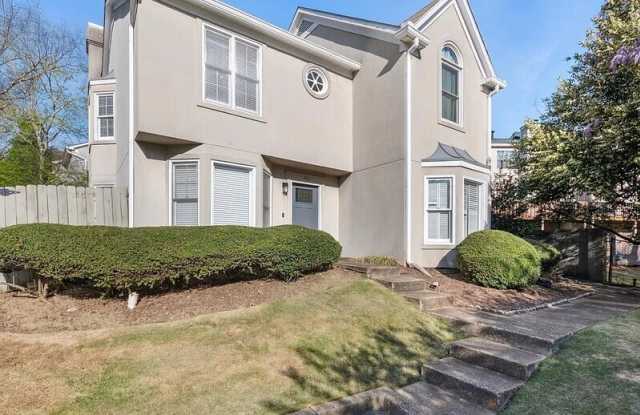 Photo of 401 Defoors Lndg NW,