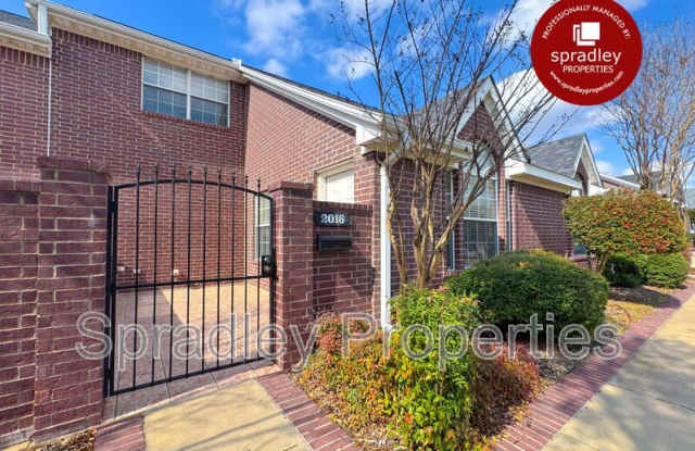 2016 S 55th St