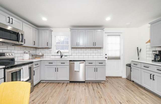 412 1st Street
