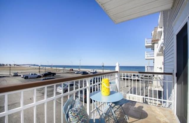 45 Hull Shore Drive - 45 Hull Shore Drive, Hull, MA 02045