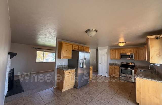 Photo of 2587 N 1450 E