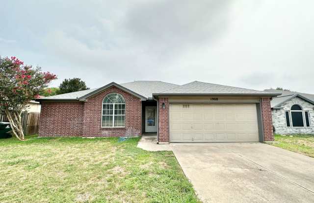 1908 Stratford Drive