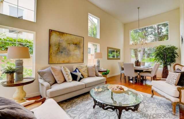 12655 Caminito Radiante