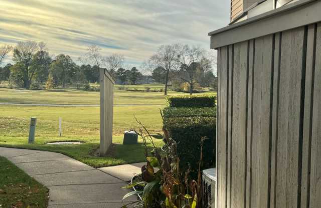 Photo of Awesome, 2 story, end unit condo right across from Honey Bee Golf Course in Virginia Beach-