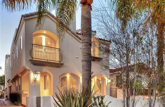 Photo of 703 Marguerite Avenue