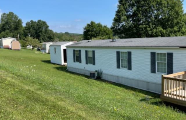 338 Pearl Ln - 338 Pearl Lane, Westmoreland County, PA 15601