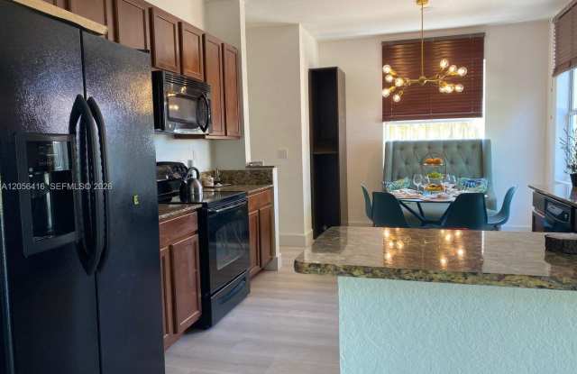 657 SE 31st Avenue 0, Homestead, FL 33033 - 7181