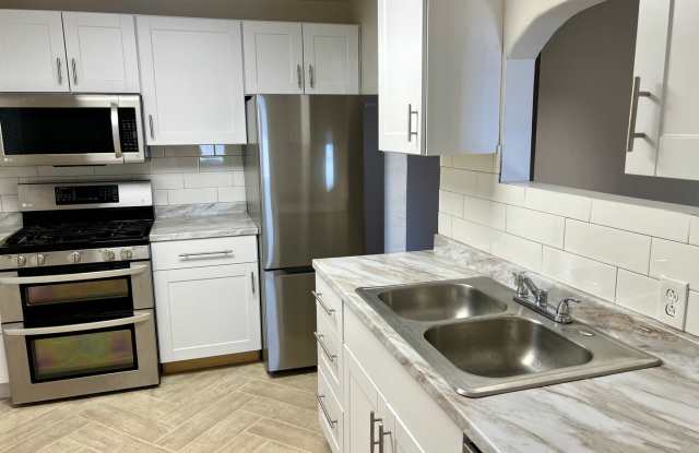 2 Bedroom Home For Rent!