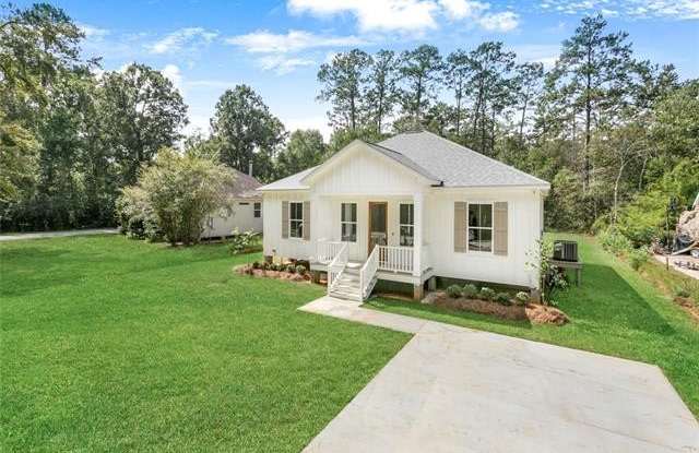 71015 LAKE PLACID Drive - 71015 Lake Placid Drive, St. Tammany County, LA 70433