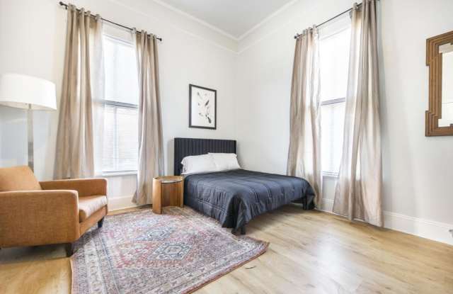307 Persons Street - 1