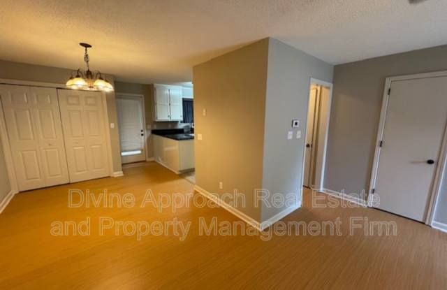 830 Jamestown Manor Park