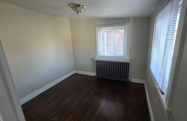 4848 Commonwealth Street