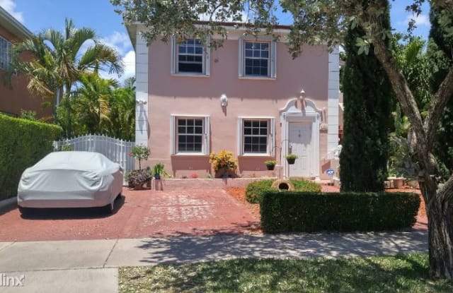 123 Salamanca Ave X3 - 123 Salamanca Avenue, Coral Gables, FL 33134