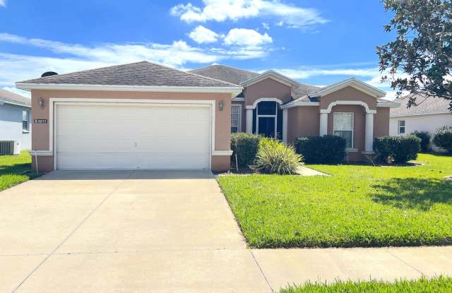 Carillon Lakes Home