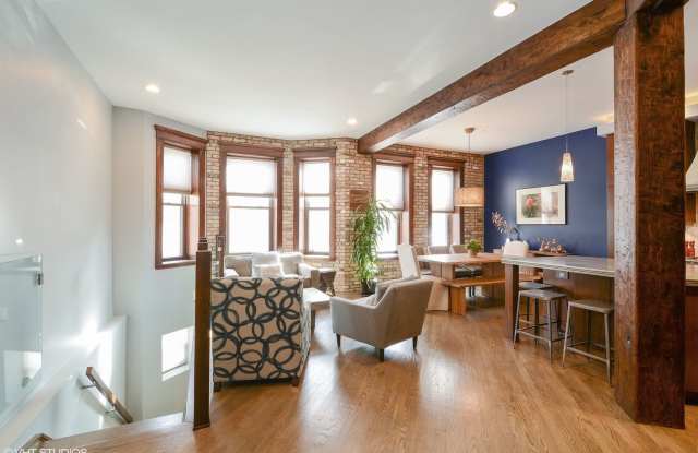 2608 N DAYTON Street