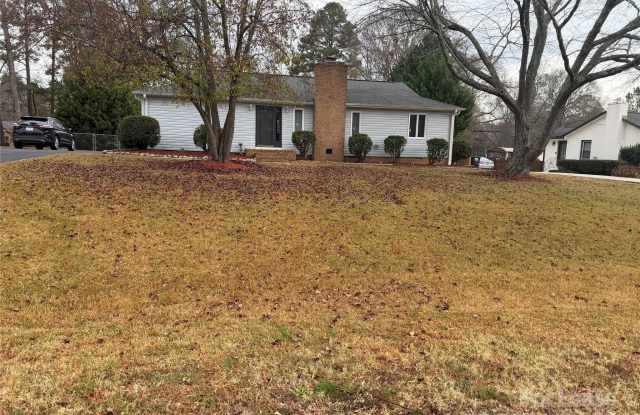 Photo of 609 Catawba Circle N