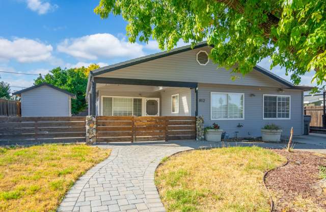 Photo of 3 Bedroom home in Winters