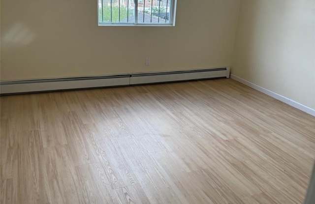 163-27 Phroane Avenue unit: 2Nd Fl