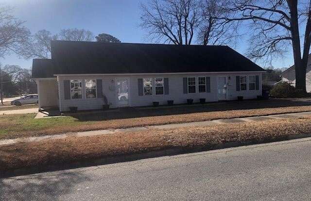 Photo of 601 W Anderson Street