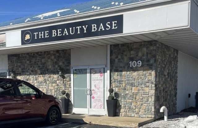 109-C COUNTRY DAY Road