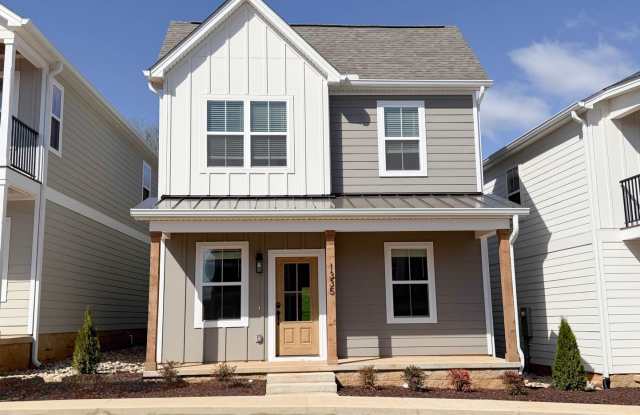 Crofton Style | Spacious 4-Bedroom Highbury Home with Pool and Pickleball Court