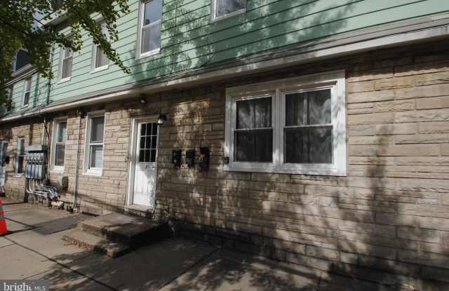 374 FARNSWORTH Avenue