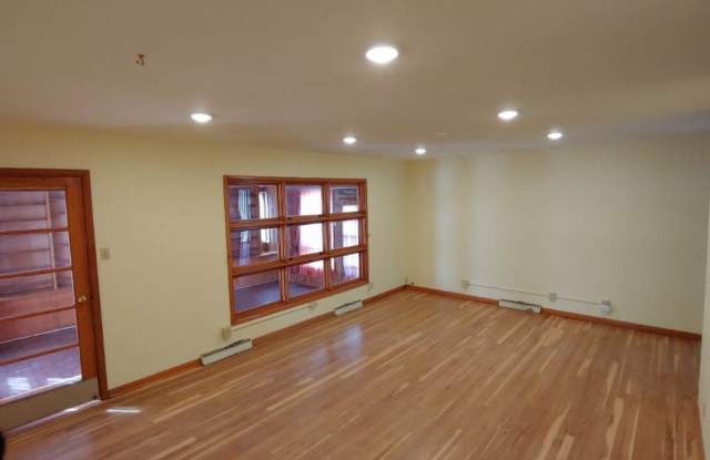 5319 Southwest 15th Street