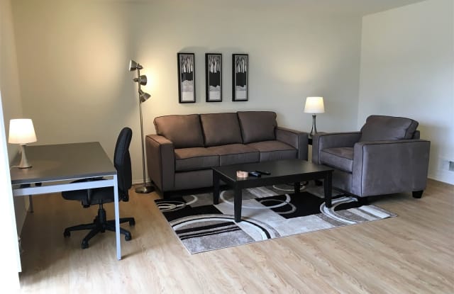 Furnished Apts @ Somerset Park (New Renovation) - 2507 Somerset Boulevard, Troy, MI 48084