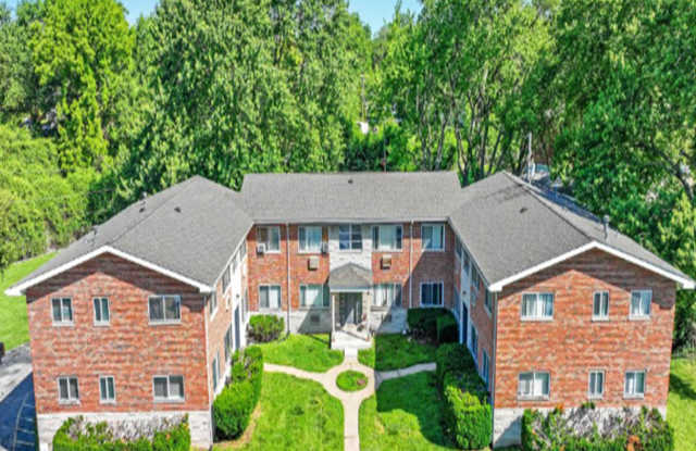 Lovely 2 Bedroom 1 Bath Apartment in Florissant!