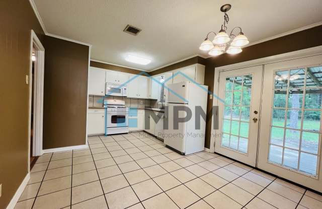 Photo of 128 Davis Lane