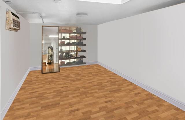 1121 N Curson Ave unit: 2